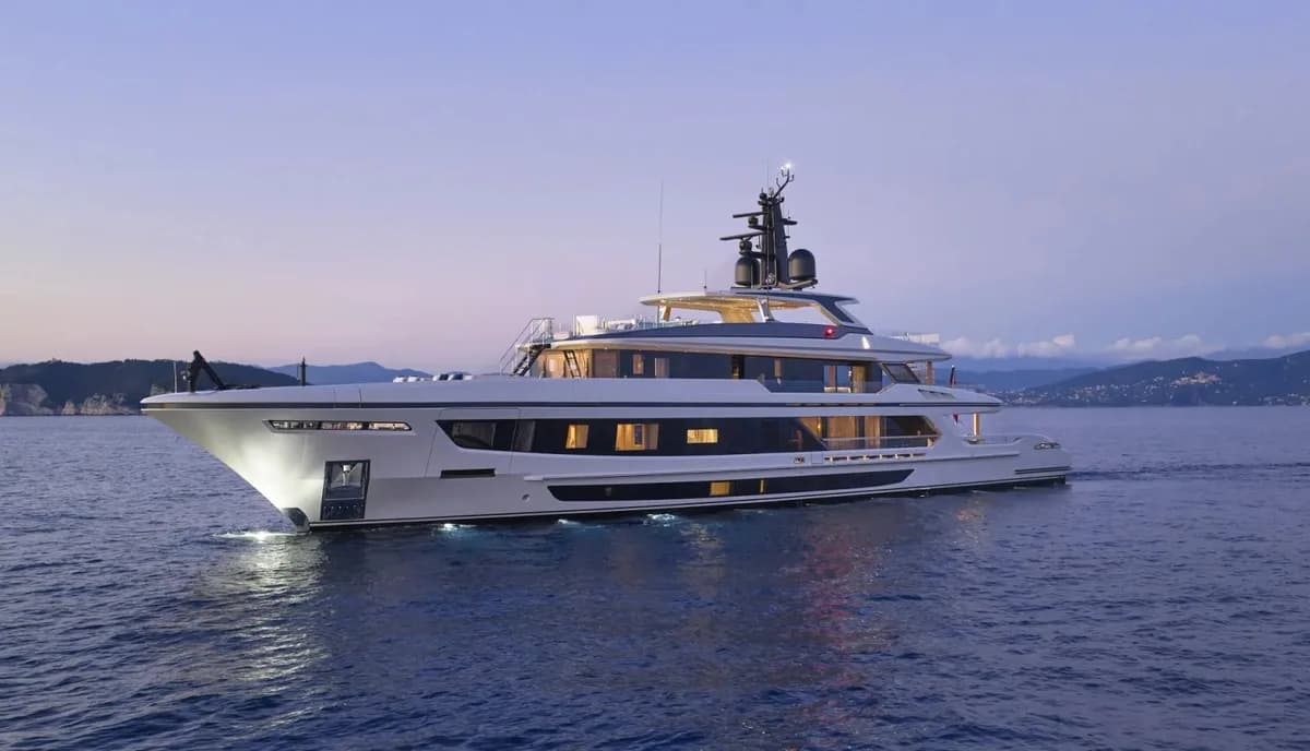 Awandra, 52m superyacht