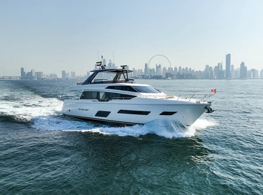 Bella III, 22.7m charter yacht