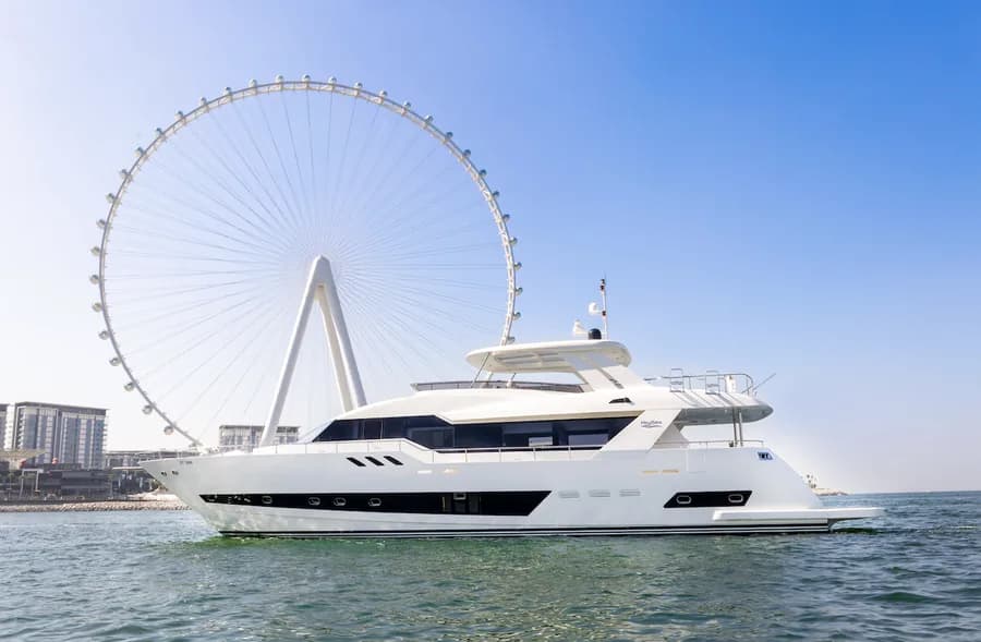 Caliente, 24m charter yacht