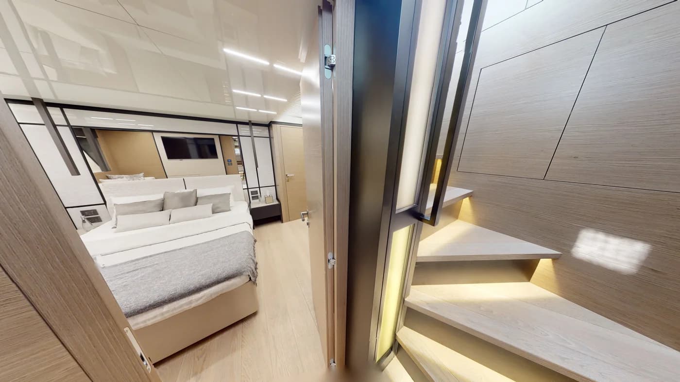 Bella III, view 8