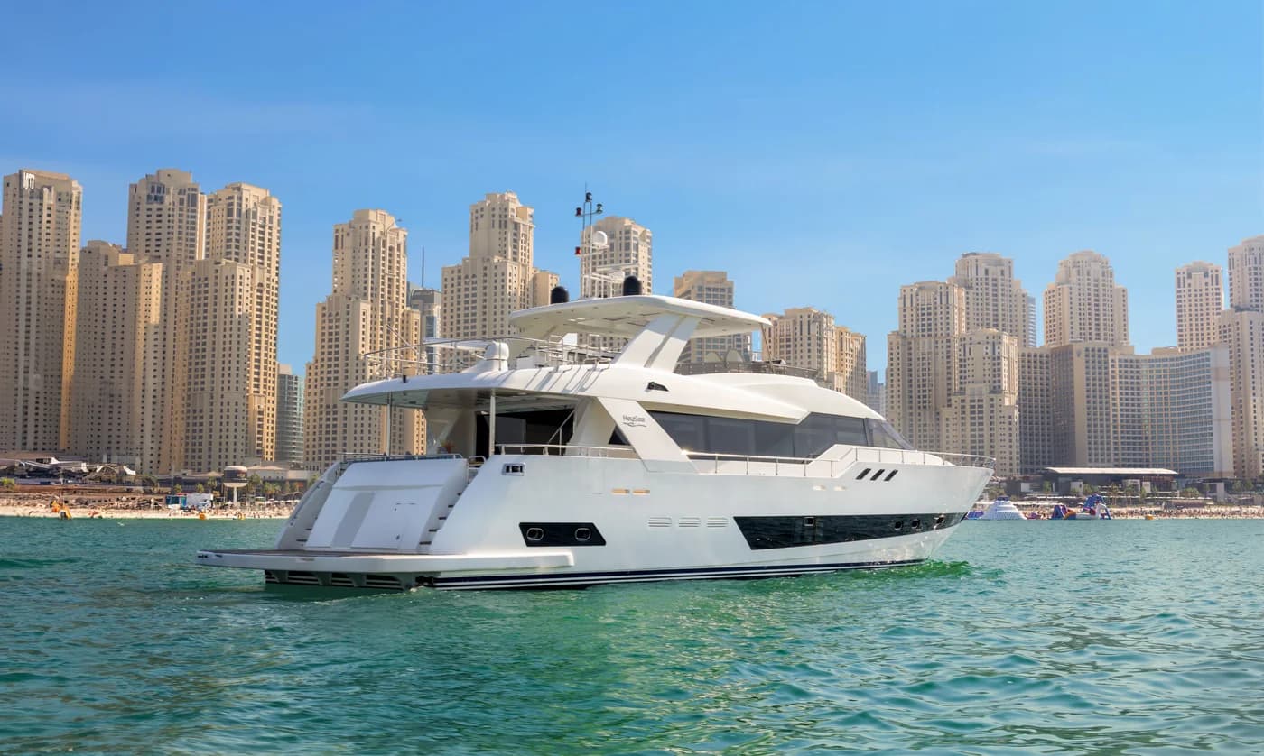 Caliente, 24m charter yacht